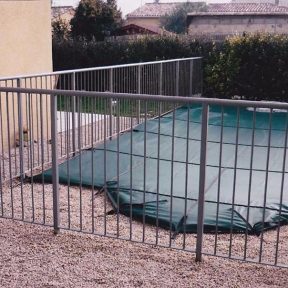 Cloture de protection piscine